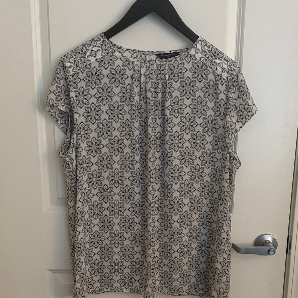 Banana Republic Black and White Floral Blouse- Gently Worn